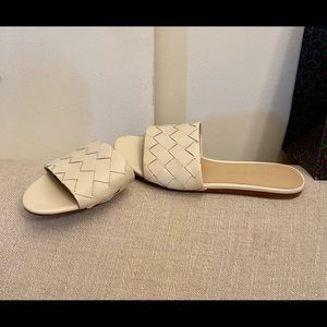 veronica beard senta woven leather slides